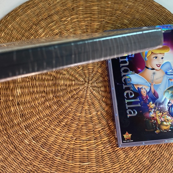 Cinderella Blue-ray DVD 2012 Diamond Edition - Picture 4 of 5